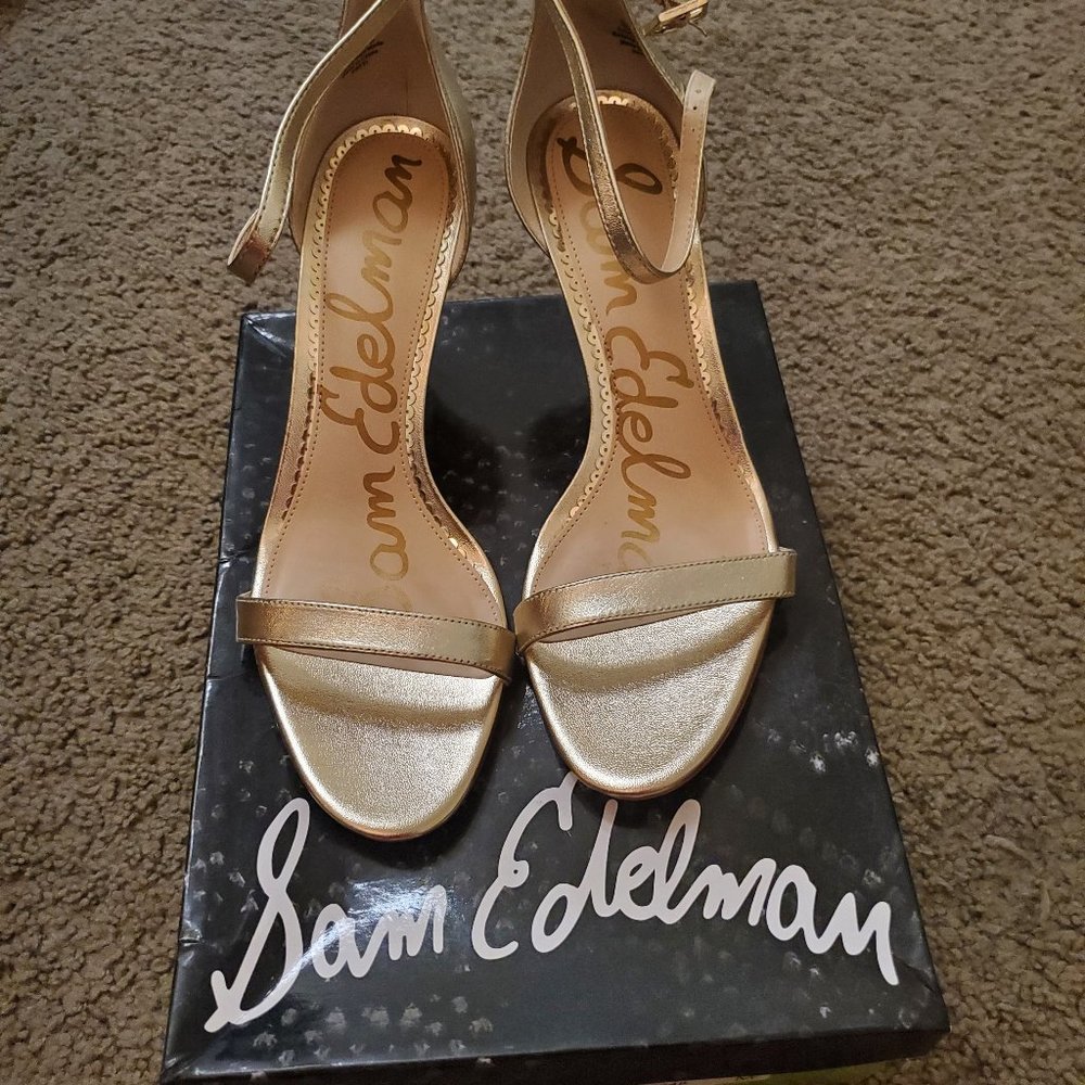Sam Edelman Gold sandals size 10 new in box never used $35
